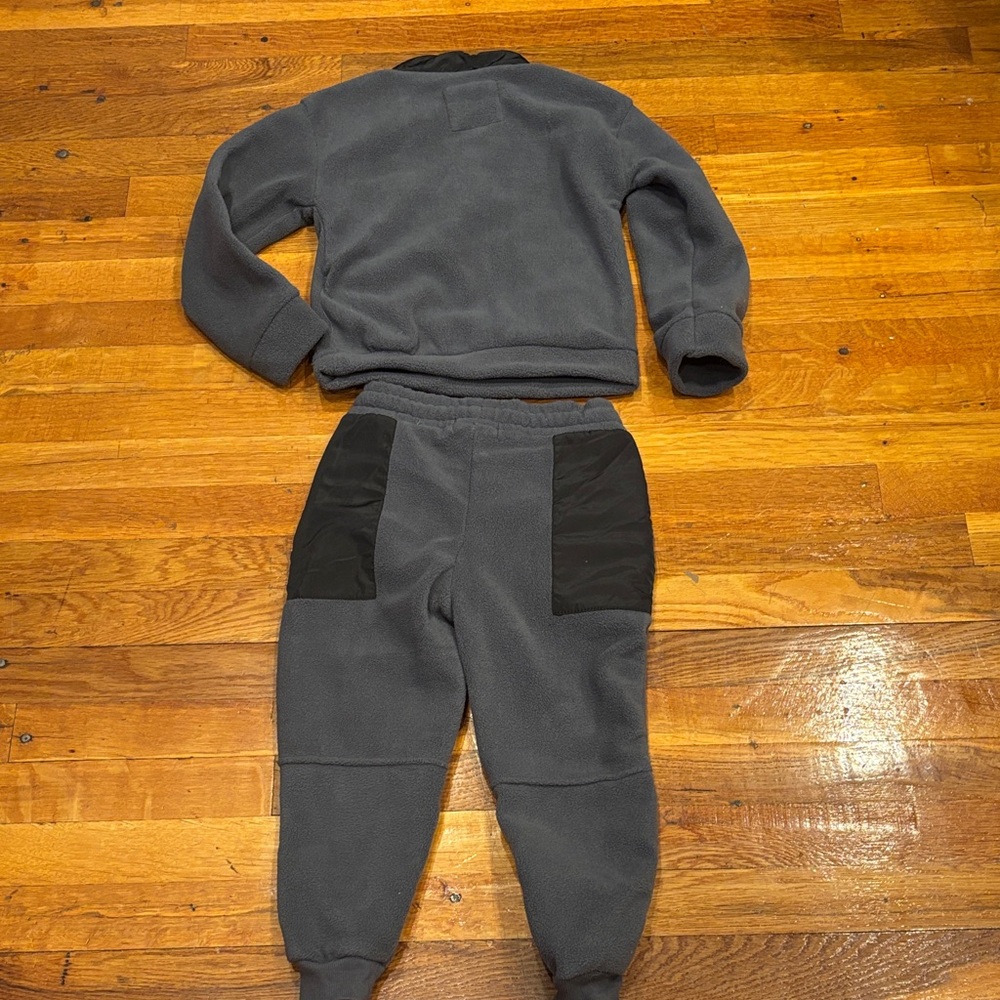 Stitch & stone Kids Gray and Black Fleece Set - Picture 8 of 9